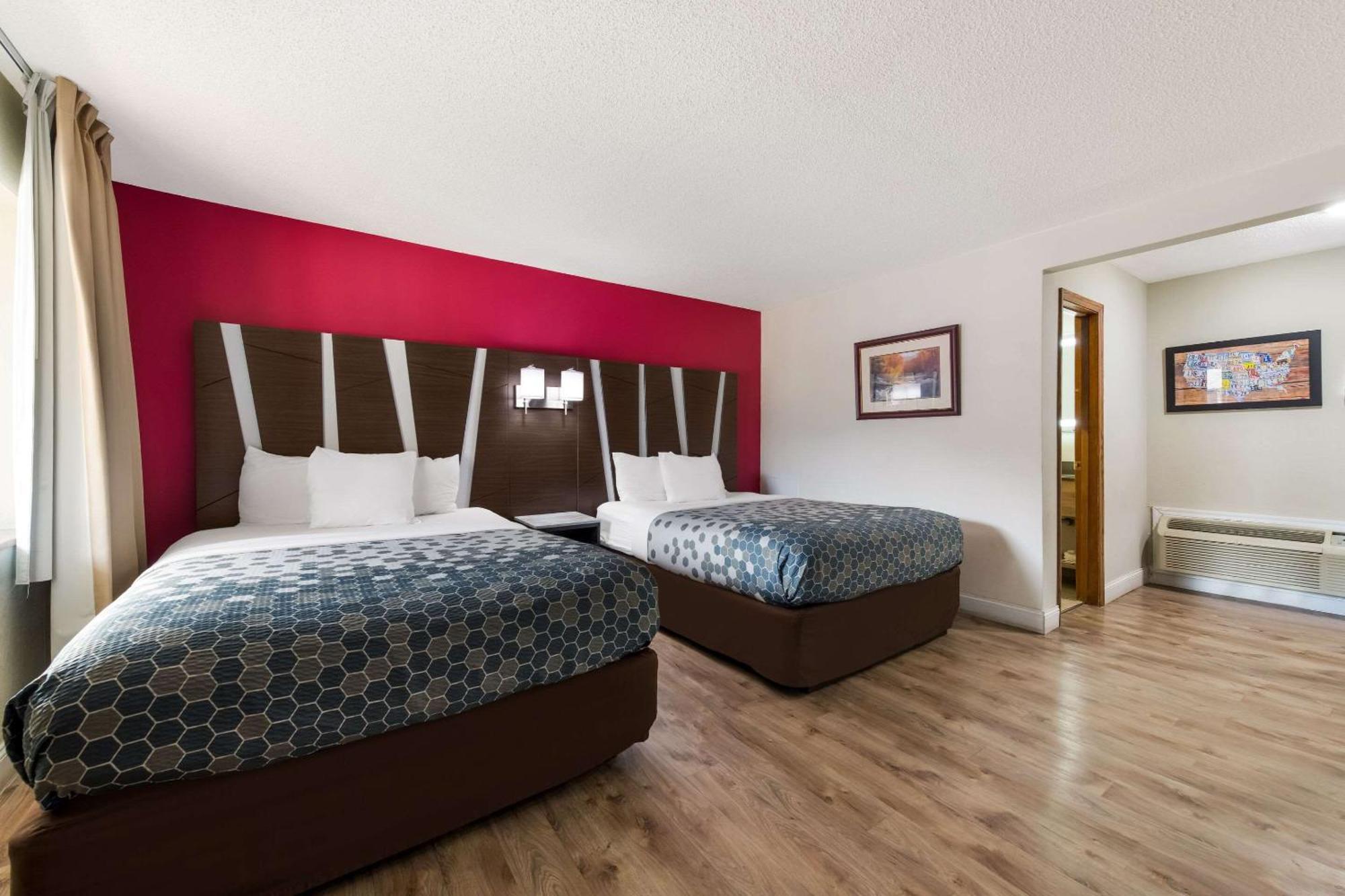 Econo Lodge Inn & Suites On The River Gatlinburg Εξωτερικό φωτογραφία