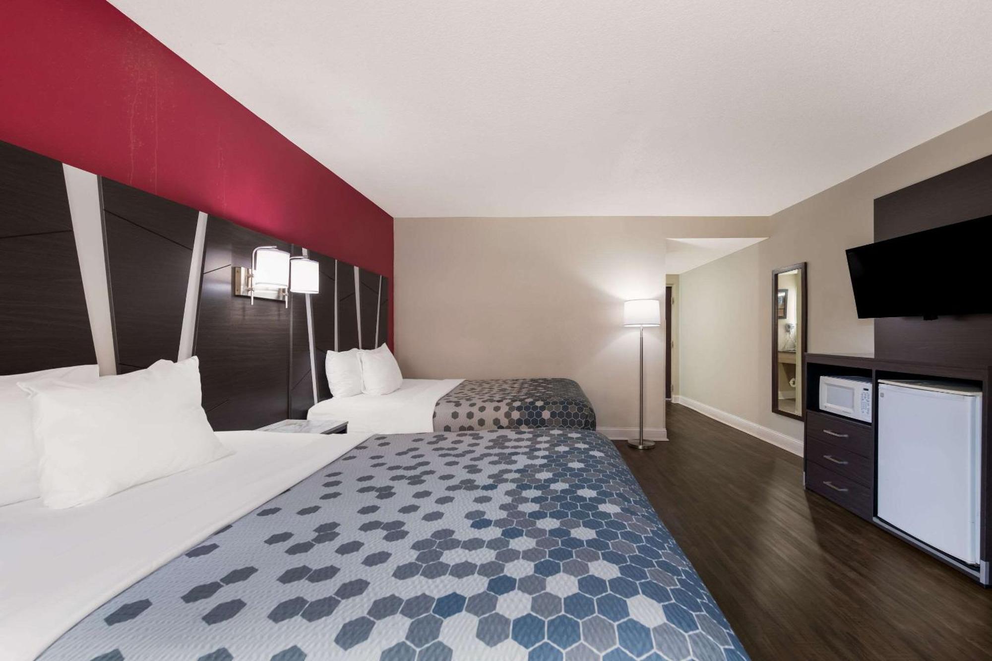 Econo Lodge Inn & Suites On The River Gatlinburg Εξωτερικό φωτογραφία
