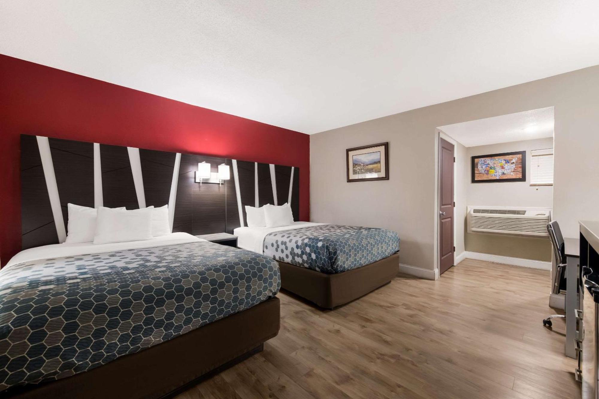 Econo Lodge Inn & Suites On The River Gatlinburg Εξωτερικό φωτογραφία
