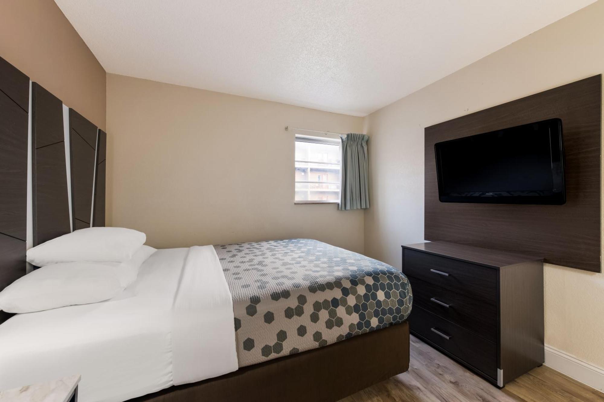 Econo Lodge Inn & Suites On The River Gatlinburg Εξωτερικό φωτογραφία