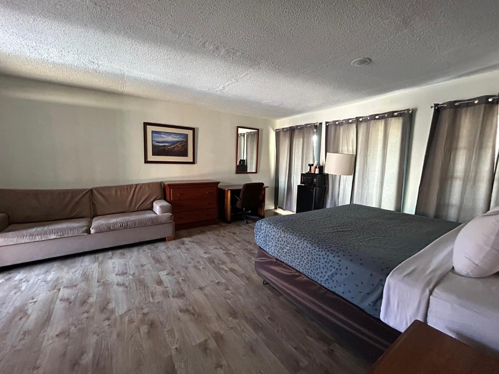 Econo Lodge Inn & Suites On The River Gatlinburg Εξωτερικό φωτογραφία